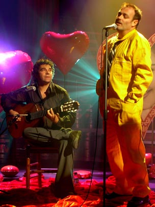  ANDREU BUENAFUENTE _ amor 