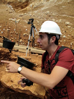  ANDREU BUENAFUENTE _ berto en atapuerca 