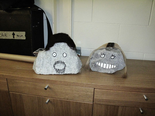  ANDREU BUENAFUENTE _ piedras misteriosas 