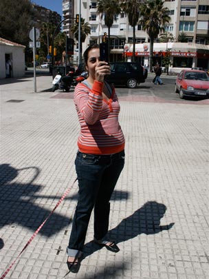  ANDREU BUENAFUENTE _ pregunta retórica: ¿te puedo hacer una foto? 