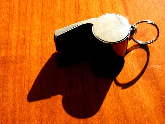  ANDREU BUENAFUENTE _ silbato 