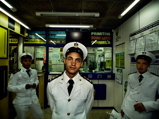  ALBERT JODAR _ anónimo paseante, barcelona, 2010 