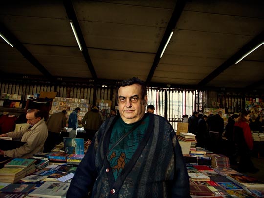  ALBERT JODAR _ él vende sabiduría los domingos a la mañana, barcelona, 2010 