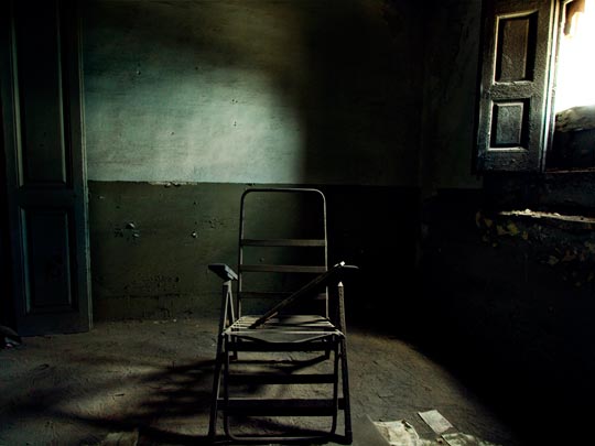  ALBERT JODAR _ el vigilante nocturno, tarragona, 2010 