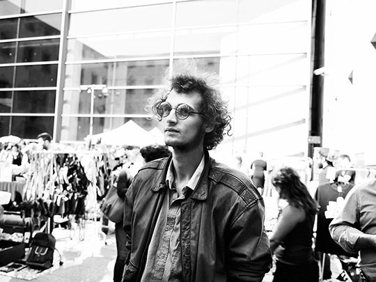  ALBERT JODAR _ el vendedor vintage de recuerdos. barcelona, 2013 