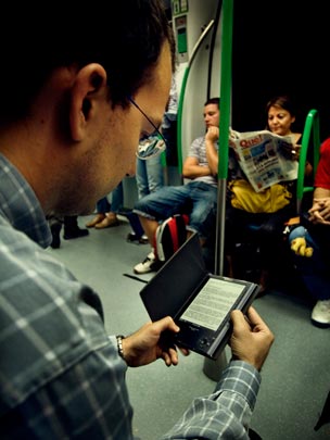  ALBERT JODAR _ entre lo analógico y digital 