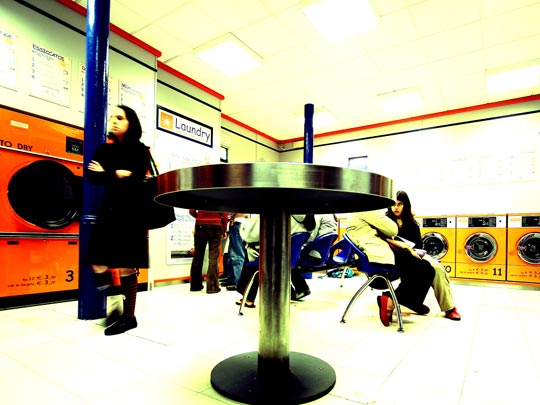  ALBERT JODAR _ esperando a lavar 