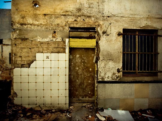  ALBERT JODAR _ la tienda de caramelos, badalona, 2009 