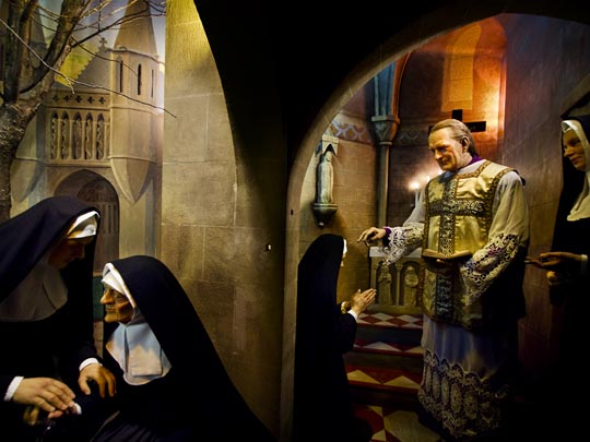  ALBERT JODAR _ la traición y la devoción, francia, 2011 