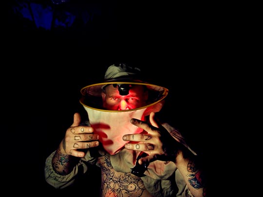  ALBERT JODAR _ tatuador y su performance 