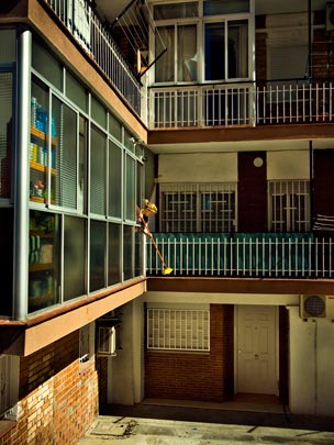  ALBERT JODAR _ una mañana cualquiera, gavá, 2010 