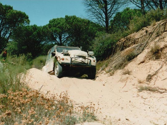 ADRIÀ CARBONELL [Barcelona] _ 2 cv 