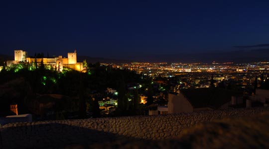  CRISTINA BARROSO [Avilés-Asturias] _ a sus pies, querida 