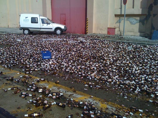  CAROL GARCIA [Barcelona] _ accidente espumoso 