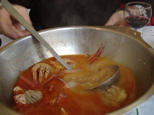  ARIANA SANTAMARIA [Villaviciosa-Asturias] _ ahora sopitas y buen vino 