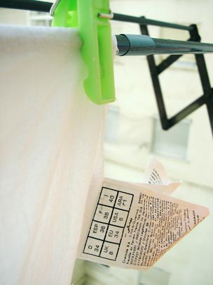  ESTHER LÓPEZ [Valencia] _ antiglobalización 