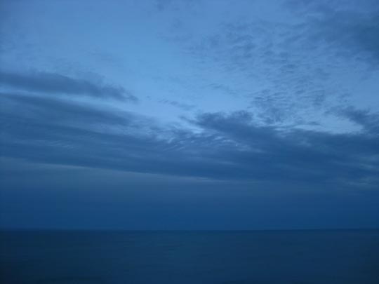  MIKEL CABRERIZO [Pamplona-Navarra] _ azul casi transparente 