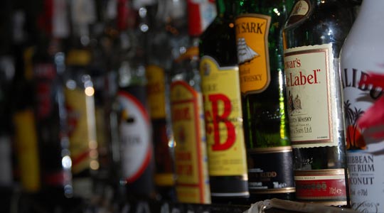  GEMA  ROIG [Valencia] _ barra de bar 