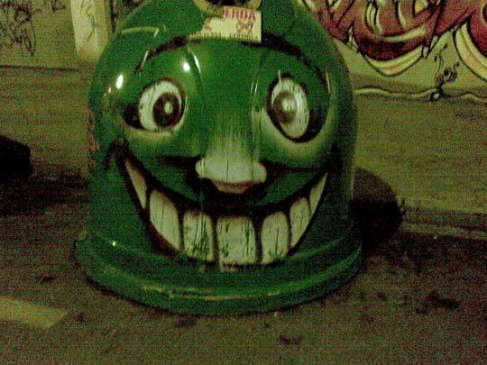  PATRICIA GUIRAO [Valencia] _ basura feliz 