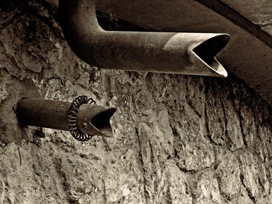  ANA MORALES [Sta. Coloma-Barcelona] _ cantando a la lluvia 