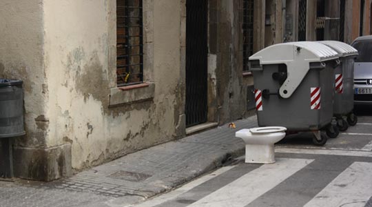  JAVIER LEKUONA [Vitoria-Gasteiz-Álava] _ contenedores 