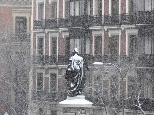  Mª JOSÉ GONZALEZ [Madrid] _ de espaldas a la nevada 