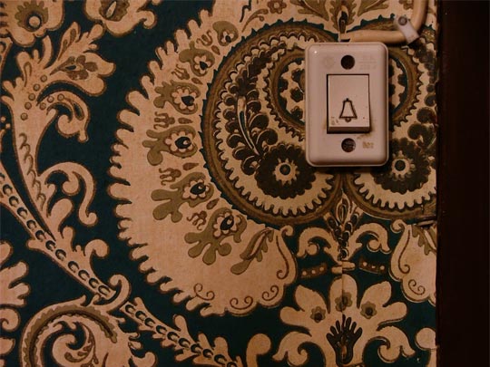  OLGA RIENDA [Londres-Reino Unido] _ el interruptor de casa de la abuela 