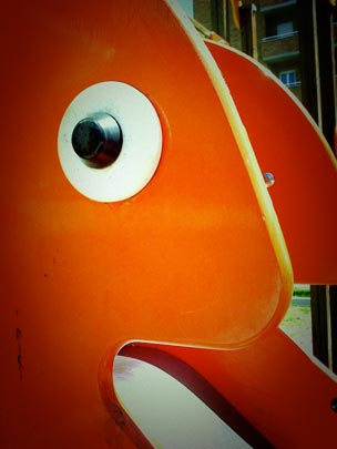  MIQUEL PUIG [Vic-Barcelona] _ home tobogán 