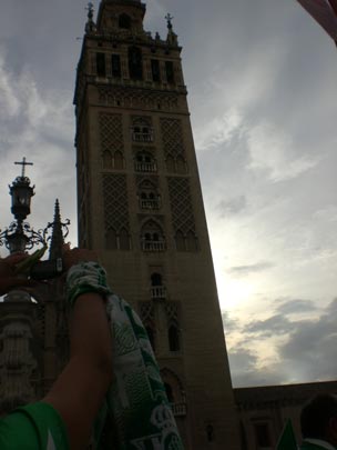  JUANA LOCAZ [Sevilla] _ la bética giralda 