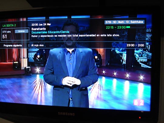  ARIANA SANTAMARIA [Villaviciosa-Asturias] _ los documentales de la sexta son mejores que en la 2 