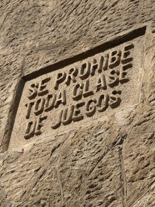  ENCARNACIÓN ALVAREZ [Bilbao] _ ni a canicas 