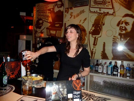  LAURA NOGUÉS [Alicante] _ no estamos a salvo 