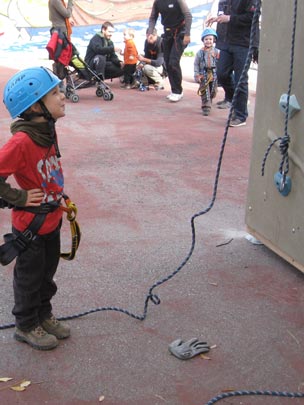  ANTONI GALÁN [Vilassar de Mar-Barcelona] _ ¿podré subir? 