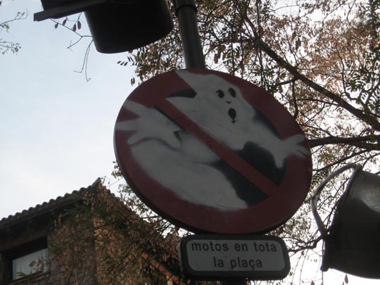  TONI TUGORES [Barcelona] _ prohidido fantasmas 