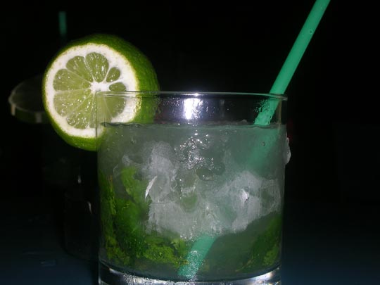  SANDRA PERIES [Caldes de Malavella-Girona] _ refrescante 