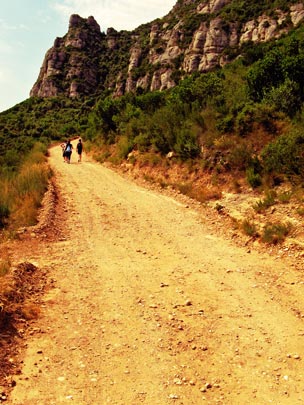  ANA MORALES [Sta. Coloma-Barcelona] _ se hace camino al andar 