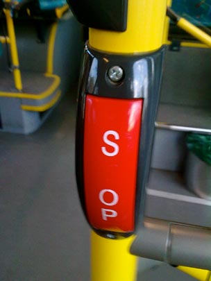  DAVID MONTERO [Vidreres-Girona] _ sop. t desgastada por pulgares que bajan del autobús 