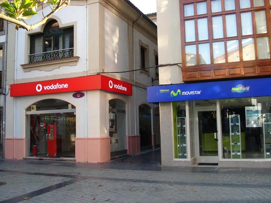  ARIANA SANTAMARIA [Villaviciosa-Asturias] _ villarriba y villabajo 