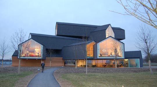  JOAN MESTRE [Lleida] _ vitrahause 