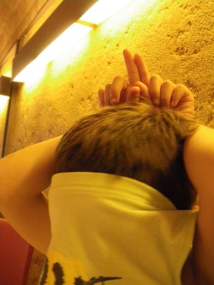  PAU ARENÓS _ conejo enmascarado 