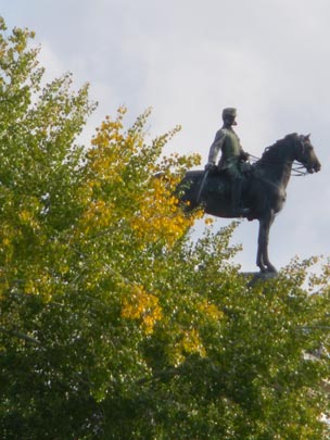  PAU ARENÓS _ estatua silvestre 