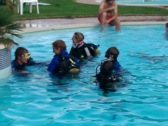  PAU ARENÓS _ hemos tocado fondo 