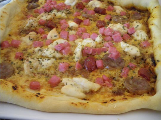  PAU ARENÓS _ la pizza de nil y carla (2) 