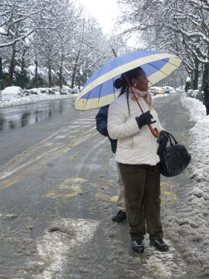  PAU ARENÓS _ negro sobre blanco 