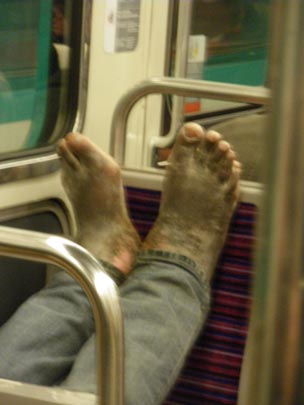  PAU ARENÓS _ pies de barro 