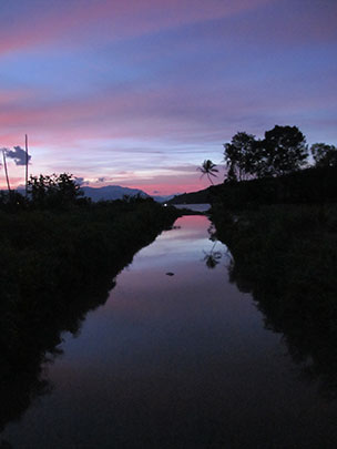  ANA SANCHEZ _ anochecer en muara (sumatra) 