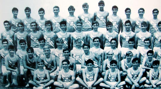  ANA SANCHEZ _ aún no se ha dado cuenta de que todos tienen la misma cara, ¿verdad? 