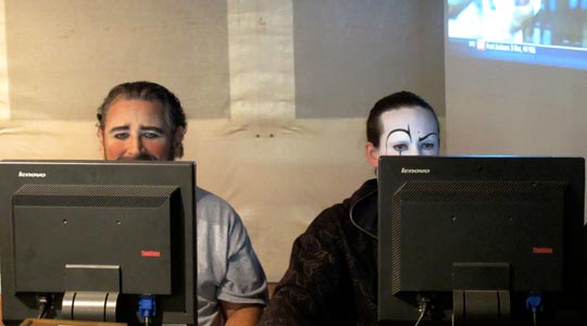  ANA SANCHEZ _ haciendo el payaso en internet 