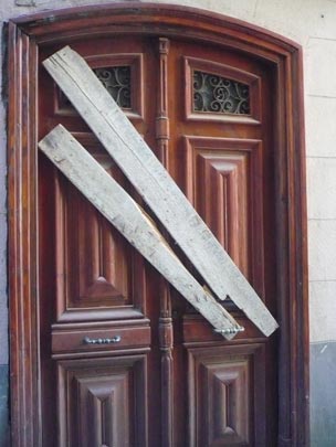  ANA SANCHEZ _ puerta blindada 