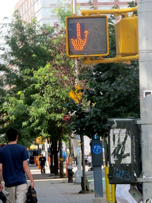  ANA SANCHEZ _ semáforo faltón 